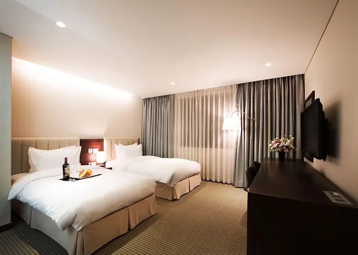Klaven Myeongdong Hall Hotel